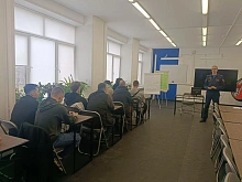 Максим Татаров встретился со студентами Института экономики и менеджмента